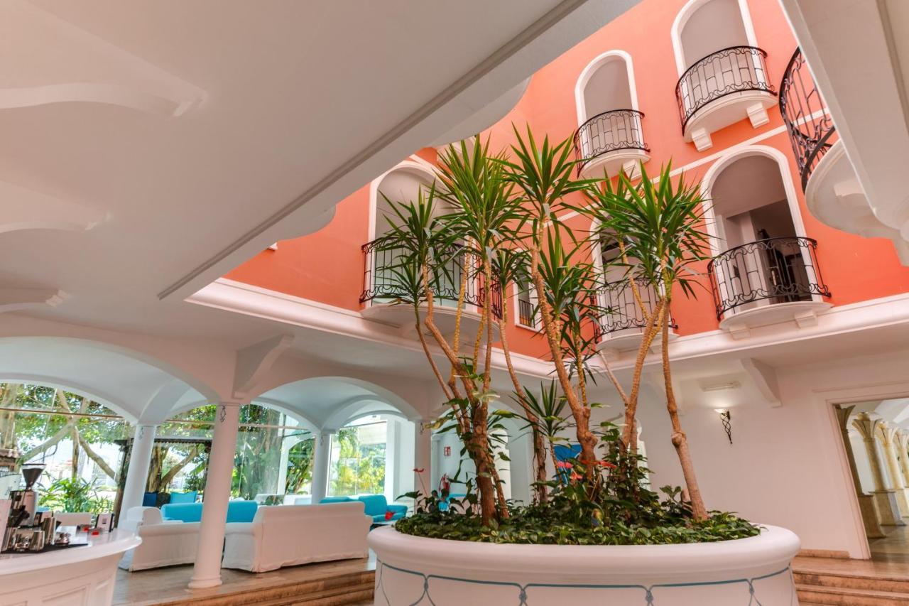 Sighientu Resort Капитана Екстериор снимка