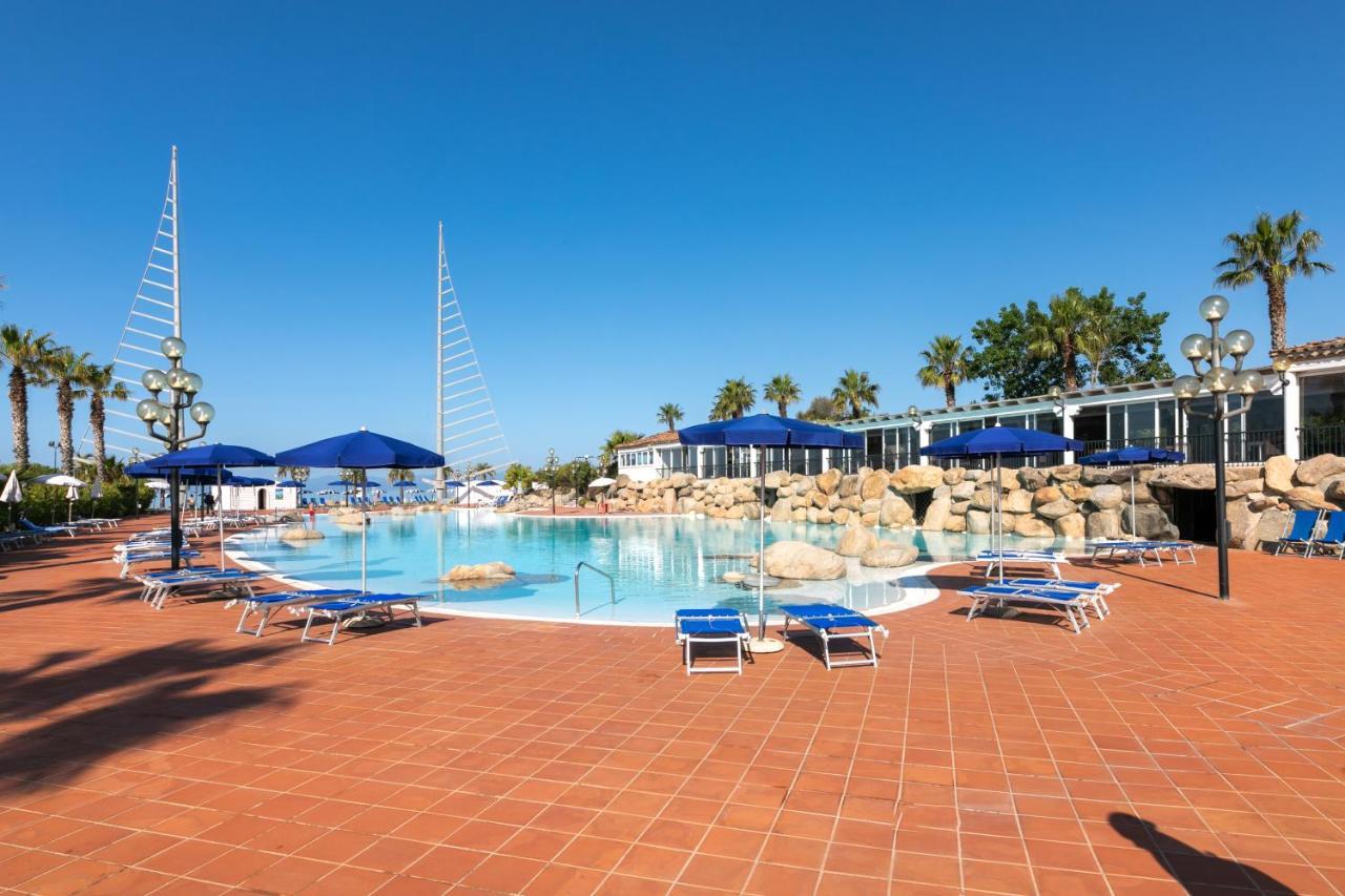 Sighientu Resort Капитана Екстериор снимка